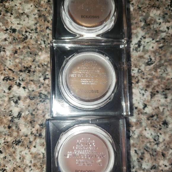 Eye shadow - Picture 3 of 4